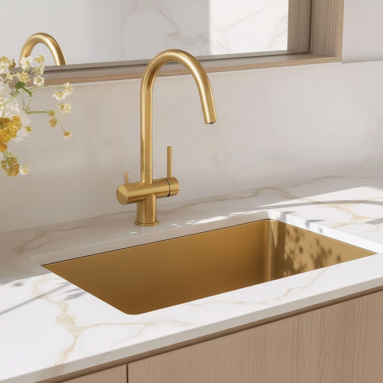 Quadri Leichester Keukenmengkraan PVD Goud 3-weg met een extra aansluiting voor gefilterd water 1208967669