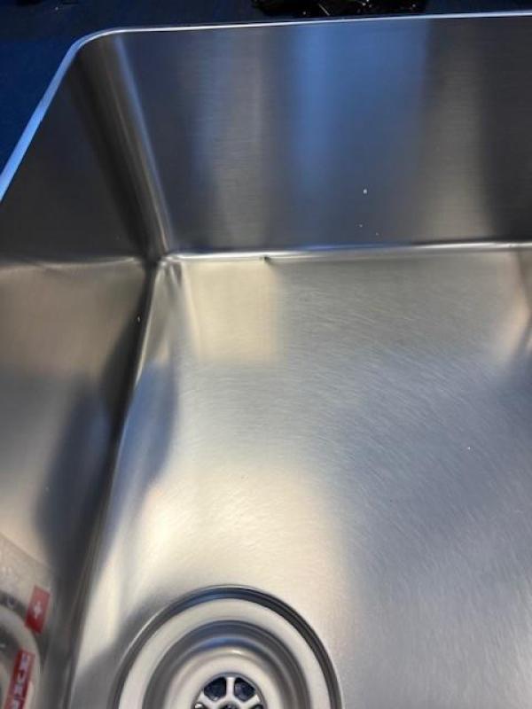 OUTLET  Deuk aan de rand!! Franke Mythos MYX 210.70 rvs spoelbak 70x40cm vlakinbouw 1208970789