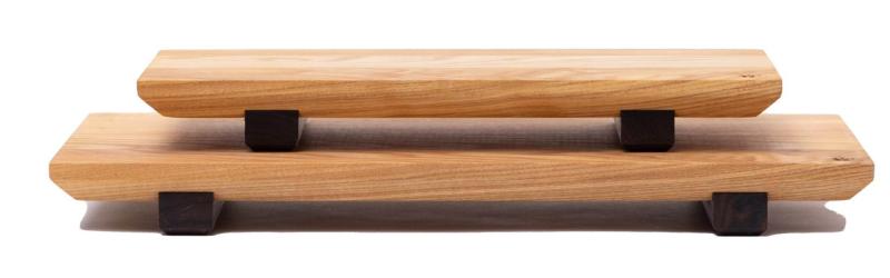 Woodsea Sushi M - Essenhouten Sushiplank met walnotenhouten pootjes 30x17 cm 1208971585