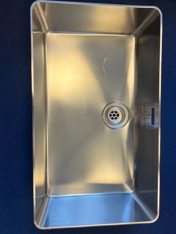 OUTLET Bekrast Franke Mythos MYX 210.70 rvs spoelbak 70x40cm vlakinbouw 	1208971949